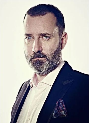 Retrato de Kevin Ashton.